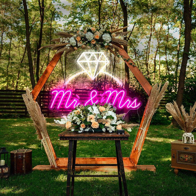 Mr & Mrs diamond neon sign - neonpartys