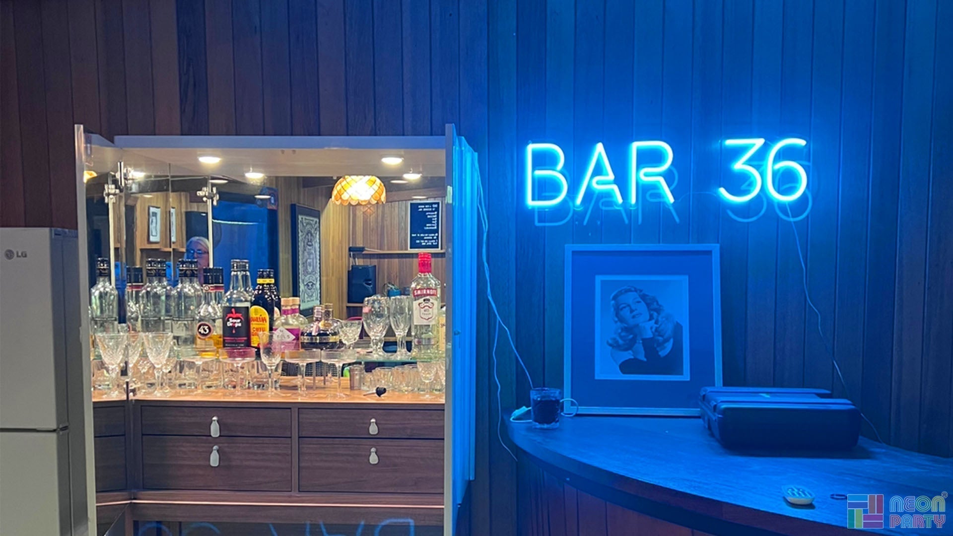 Neonparty® Case_Customisable Bar Neon Signs For Home Bar