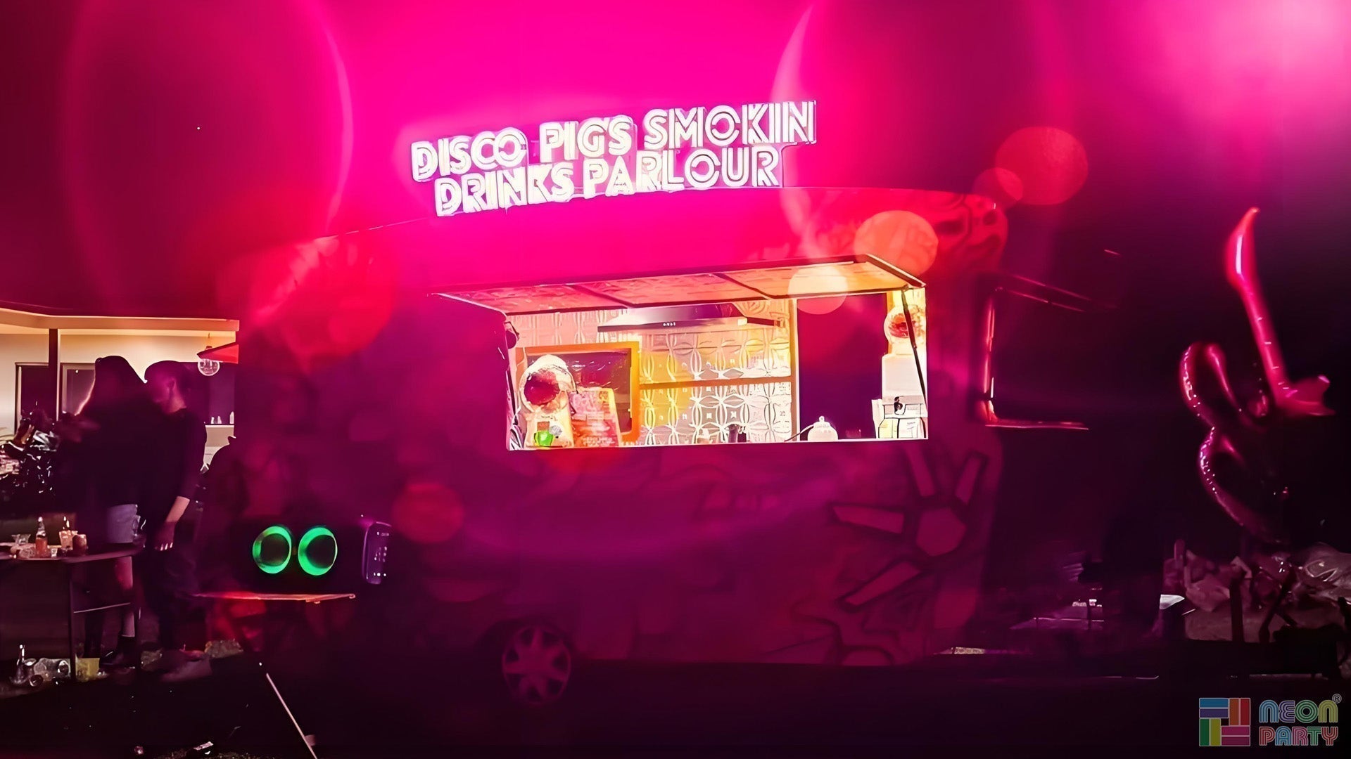 Neonpartys® Disco Pig’s Smokin Drinks Parlour Food Truck Neon